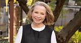 Is Debra Jo Rupp, the Beloved Sitcom Star, Married?