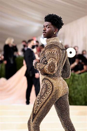Lil Nas X's Iconic Met Gala Gown Inspired Vma Look [Photos]